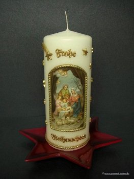 Weihnachtskerze "Hl. Familie mit Engel und Schafen" groß