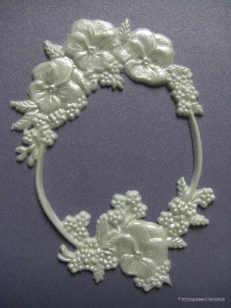 Verzierwachs, Wachsmotiv, oval mit Stiefmütterchen