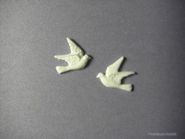 Wachsornament "Taubenpaar fliegend"