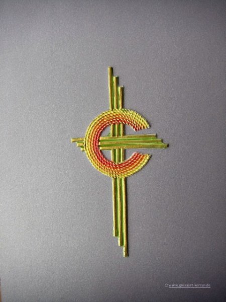 Verzierwachs - Ornament, Kreuz grün gelb+rot+gold bemalt