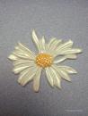 Verzierwachs, Wachsmotiv, Margarite m. gelb. Punkt bemalt